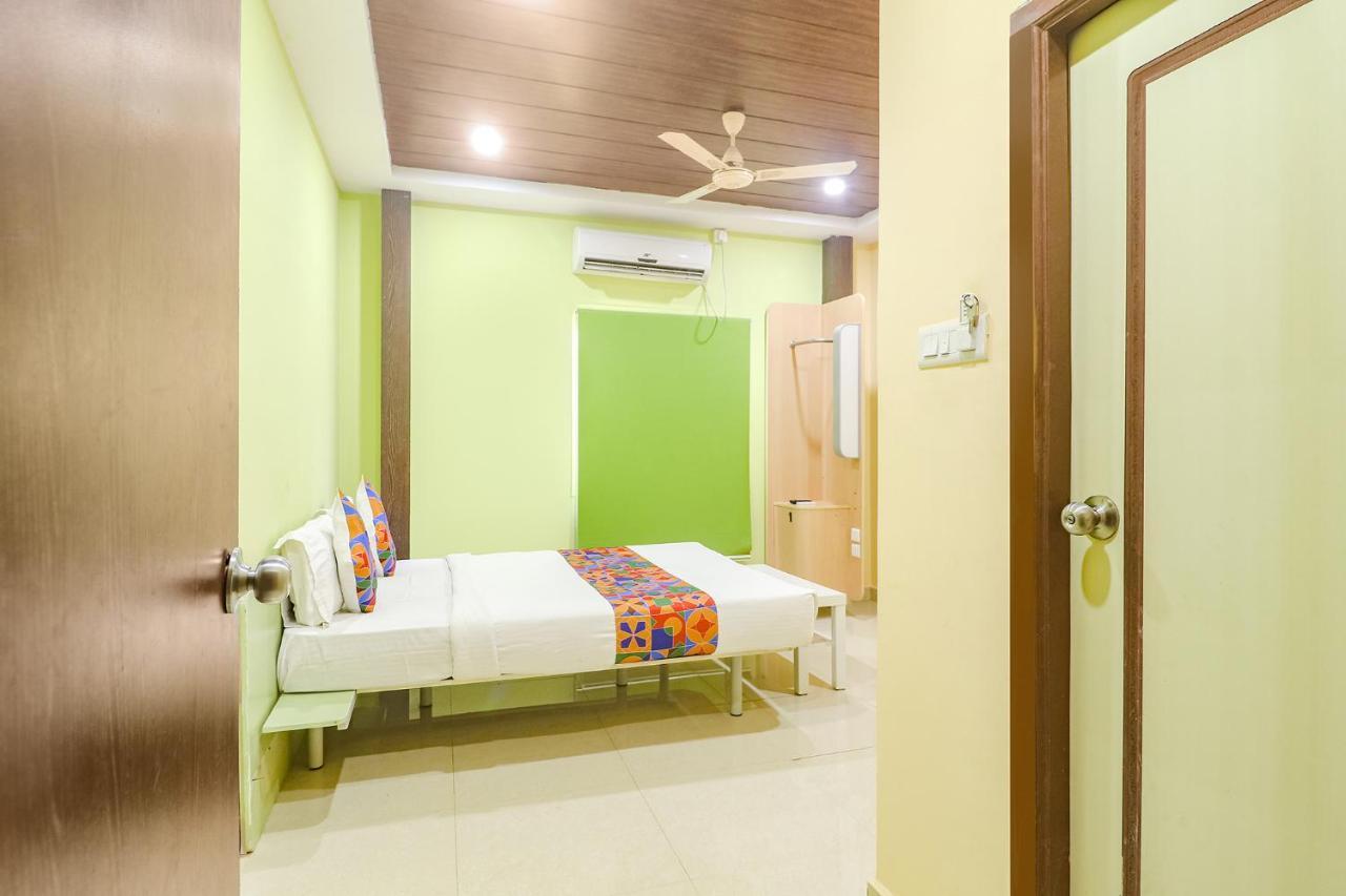Fabexpress Airport Stay Inn - Nr Hyderabad International Airport, Shamshabad Extérieur photo