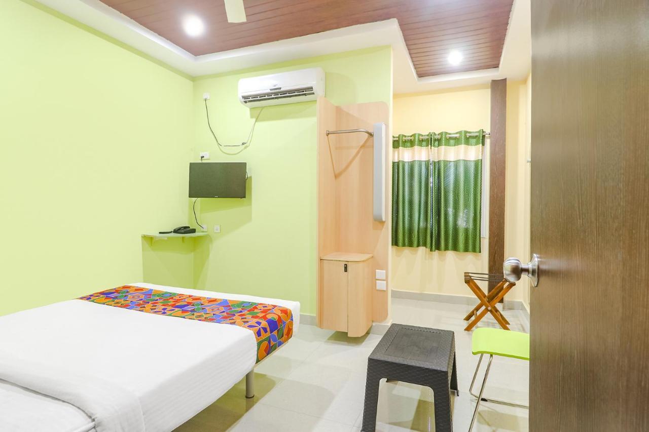 Fabexpress Airport Stay Inn - Nr Hyderabad International Airport, Shamshabad Extérieur photo