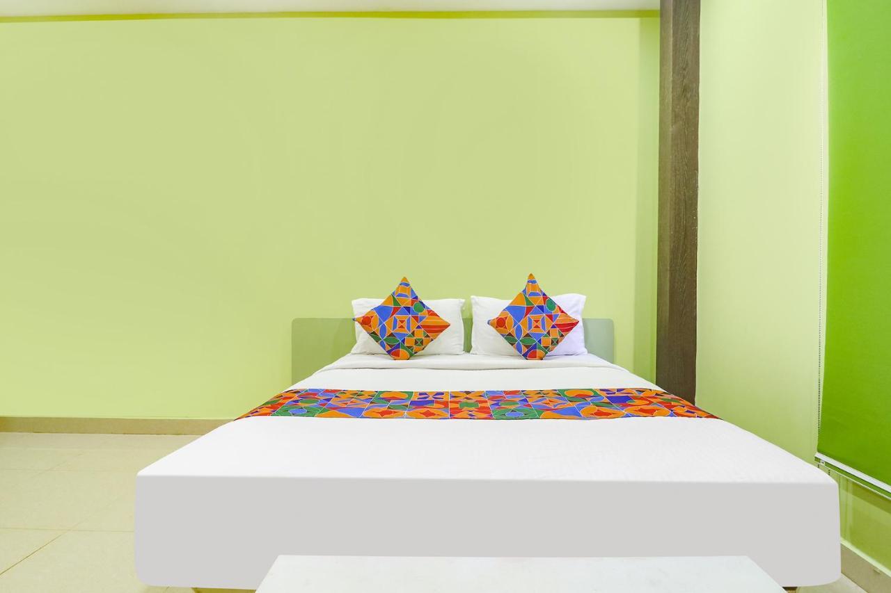 Fabexpress Airport Stay Inn - Nr Hyderabad International Airport, Shamshabad Extérieur photo