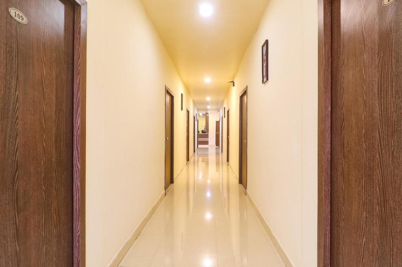 Fabexpress Airport Stay Inn - Nr Hyderabad International Airport, Shamshabad Extérieur photo