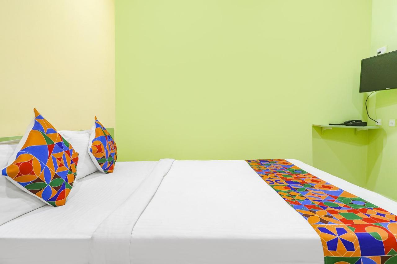 Fabexpress Airport Stay Inn - Nr Hyderabad International Airport, Shamshabad Extérieur photo