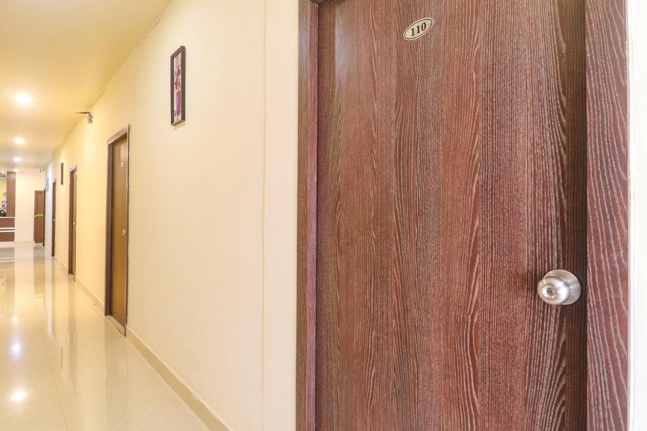 Fabexpress Airport Stay Inn - Nr Hyderabad International Airport, Shamshabad Extérieur photo